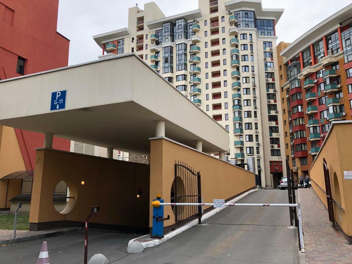 Солнечная Квартира На Ломоносова 71, Вднх Kiev Exteriör bild