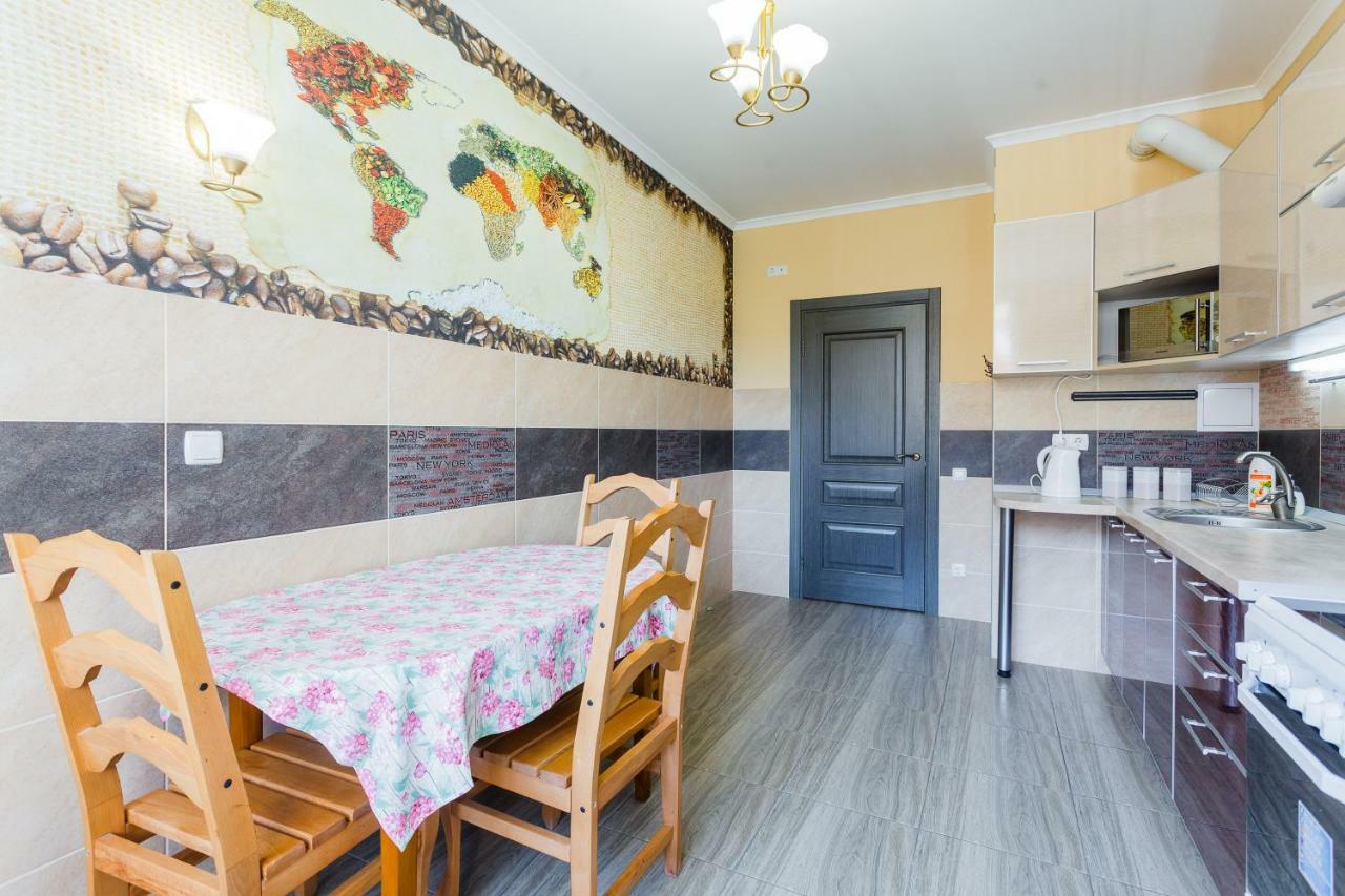 Солнечная Квартира На Ломоносова 71, Вднх Kiev Exteriör bild